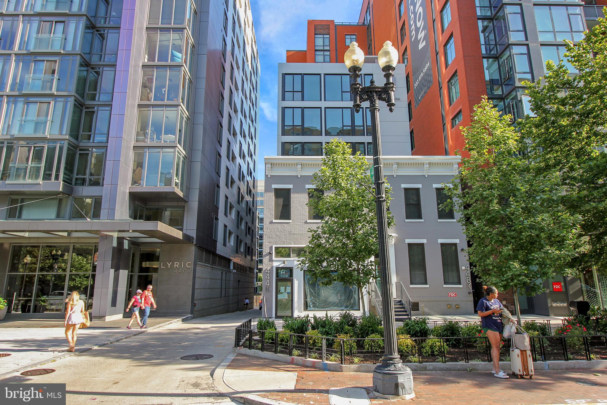 448 K Street Northwest, Unit 202 Washington, DC 20001 - Photo 2 of 25
