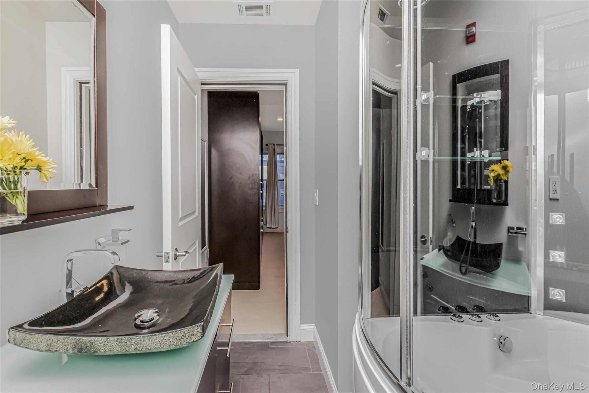 543 Main Street, Unit 407 New Rochelle, NY 10801 - Photo 15 of 25 Primary Bathroom with Steam Shower