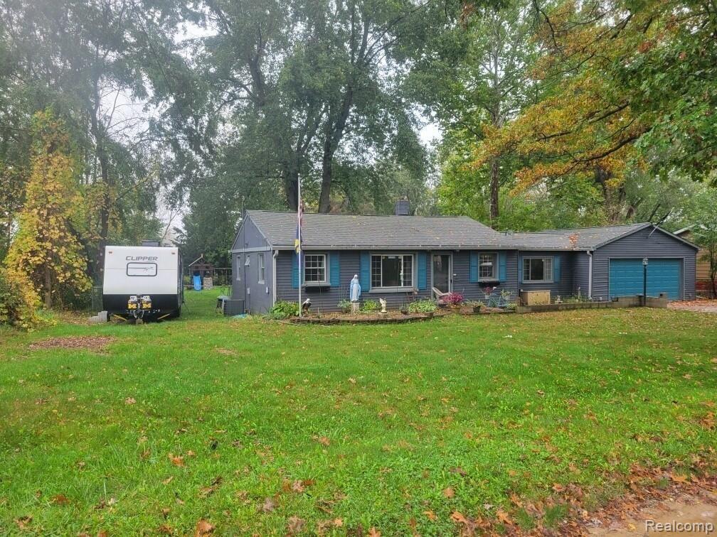 8545 Crosby Lake Road Clarkston, MI 48346 - Photo 2 of 24 crosby exterior 2.JPG