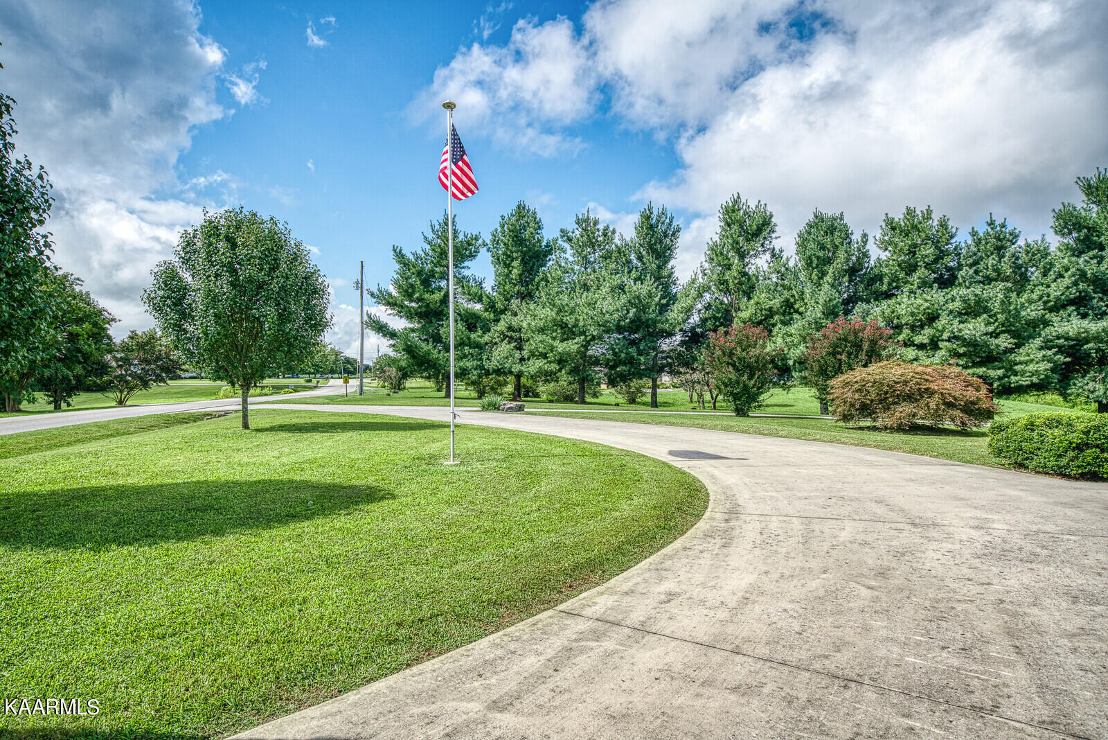 5579 Pendergrass Road Byrdstown, TN 38549 - Photo 3 of 41 03_5579_Pendergrass_Rd_Crossville023_TNP