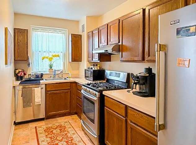 $159,500 | 4900 North Marine Drive, Unit 709, Chicago, IL 60640