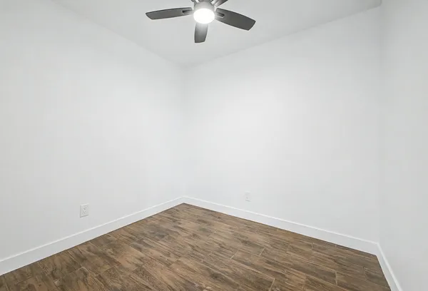 $1,950 | 4127 North 106th Avenue, Phoenix, AZ 85037