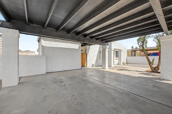 $1,950 | 4127 North 106th Avenue, Phoenix, AZ 85037
