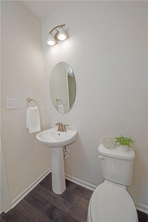 1032 Blackhawk Road Valencia, PA 16059 - Photo 11 of 39 Powder Room