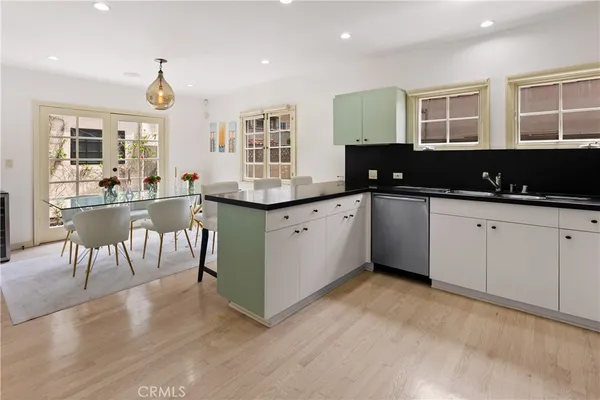 $7,450 | 708 Westbourne Drive, West Hollywood, CA 90069
