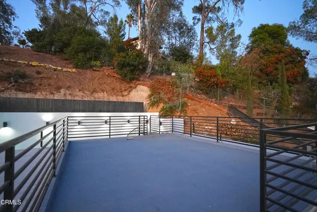 $9,995 | 6565 Pickwick Street, Los Angeles, CA 90042