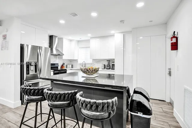 $7,999 | 1206 Lincoln Street, Hollywood, FL 33019