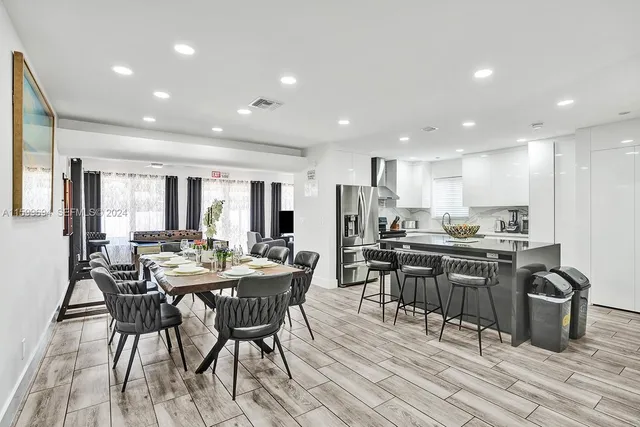 $7,999 | 1206 Lincoln Street, Hollywood, FL 33019