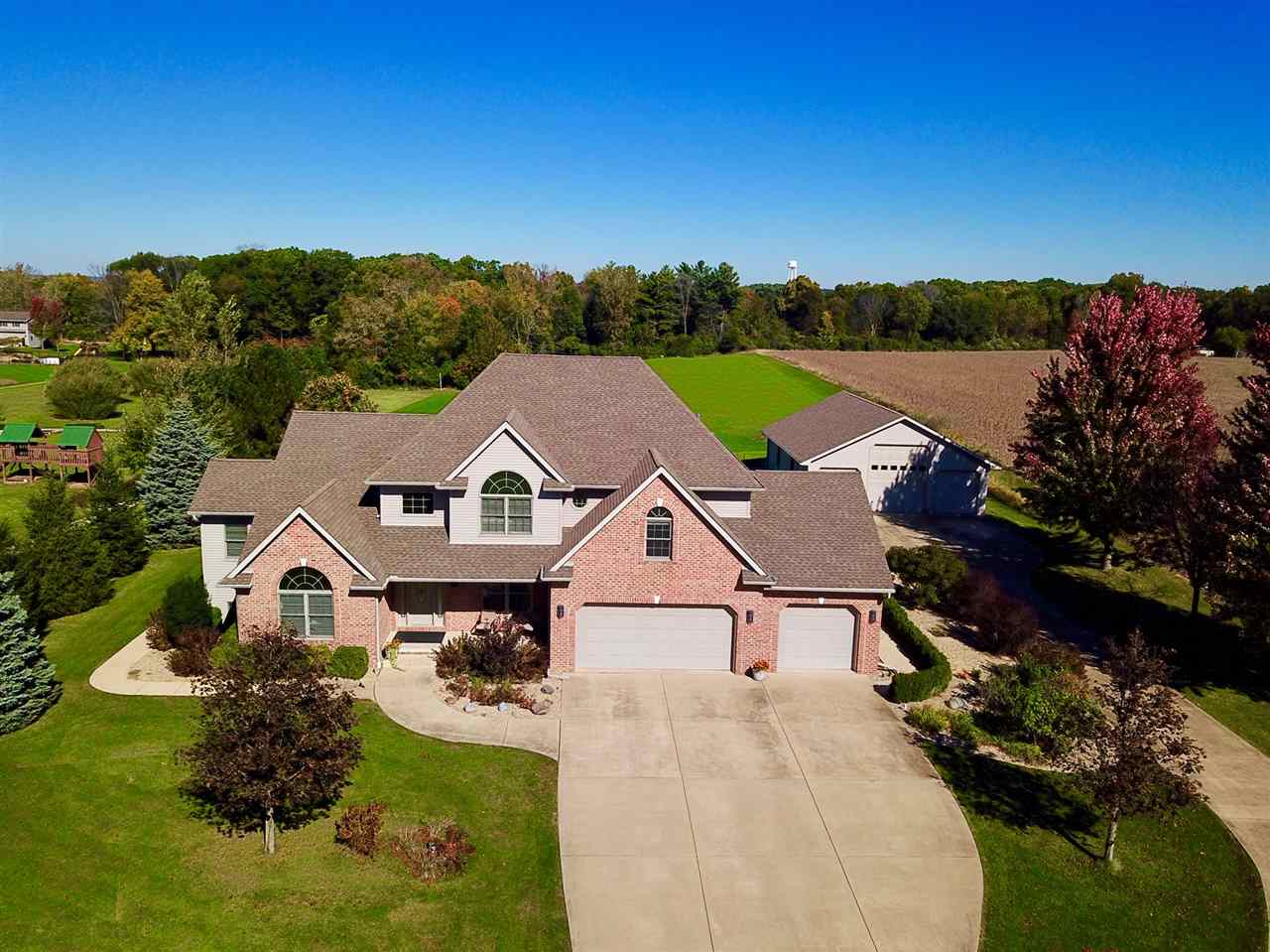 23370 Spring Creek Road Washington, IL 61571 - Photo 1 of 36 Gallery Image 1