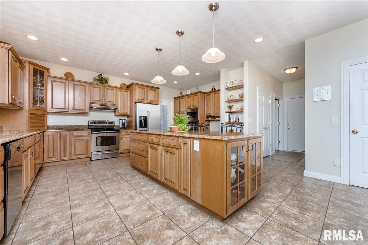 23370 Spring Creek Road Washington, IL 61571 - Photo 14 of 36 Gallery Image 14