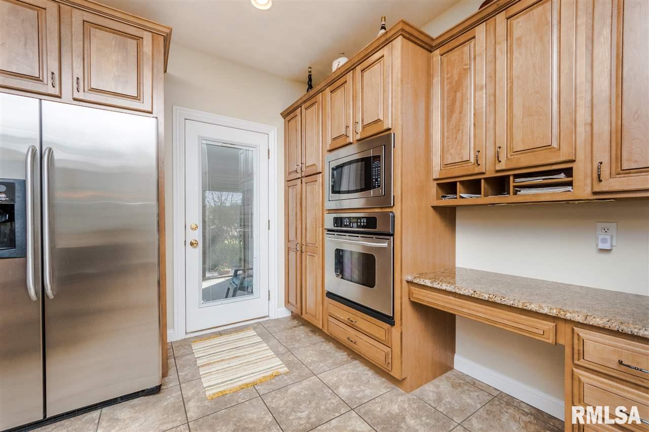 23370 Spring Creek Road Washington, IL 61571 - Photo 16 of 36 Gallery Image 16