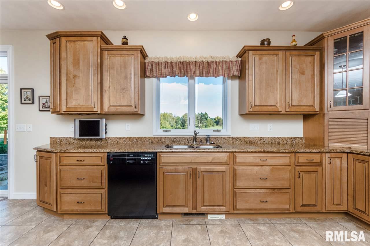 23370 Spring Creek Road Washington, IL 61571 - Photo 17 of 36 Gallery Image 17