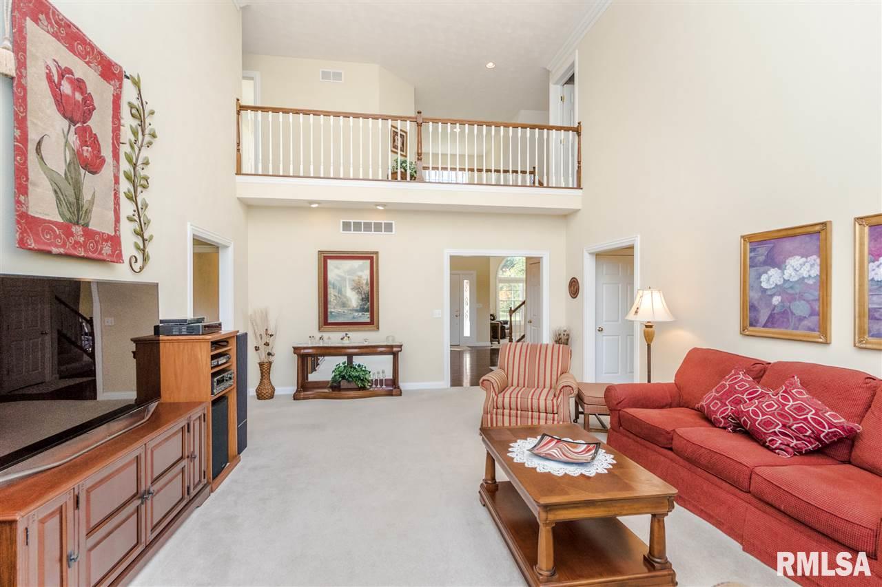 23370 Spring Creek Road Washington, IL 61571 - Photo 9 of 36 Gallery Image 9