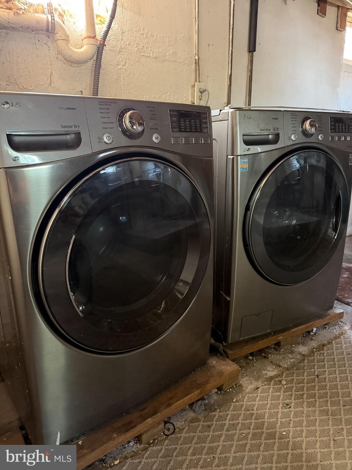2929 Packer Street Winchester, VA 22601 - Photo 23 of 38 a close up view of a washer and dryer