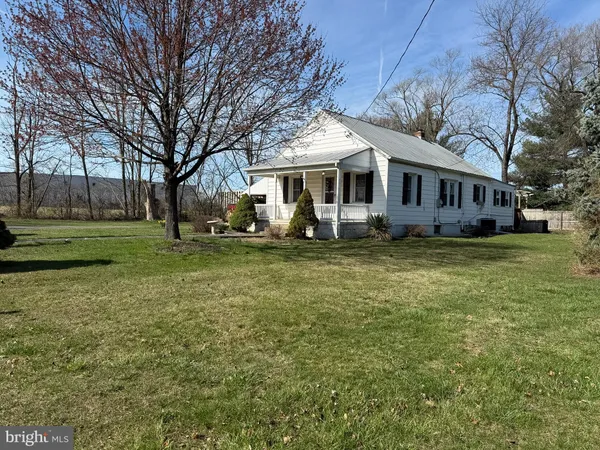 $1,750 | 2929 Packer Street, Winchester, VA 22601