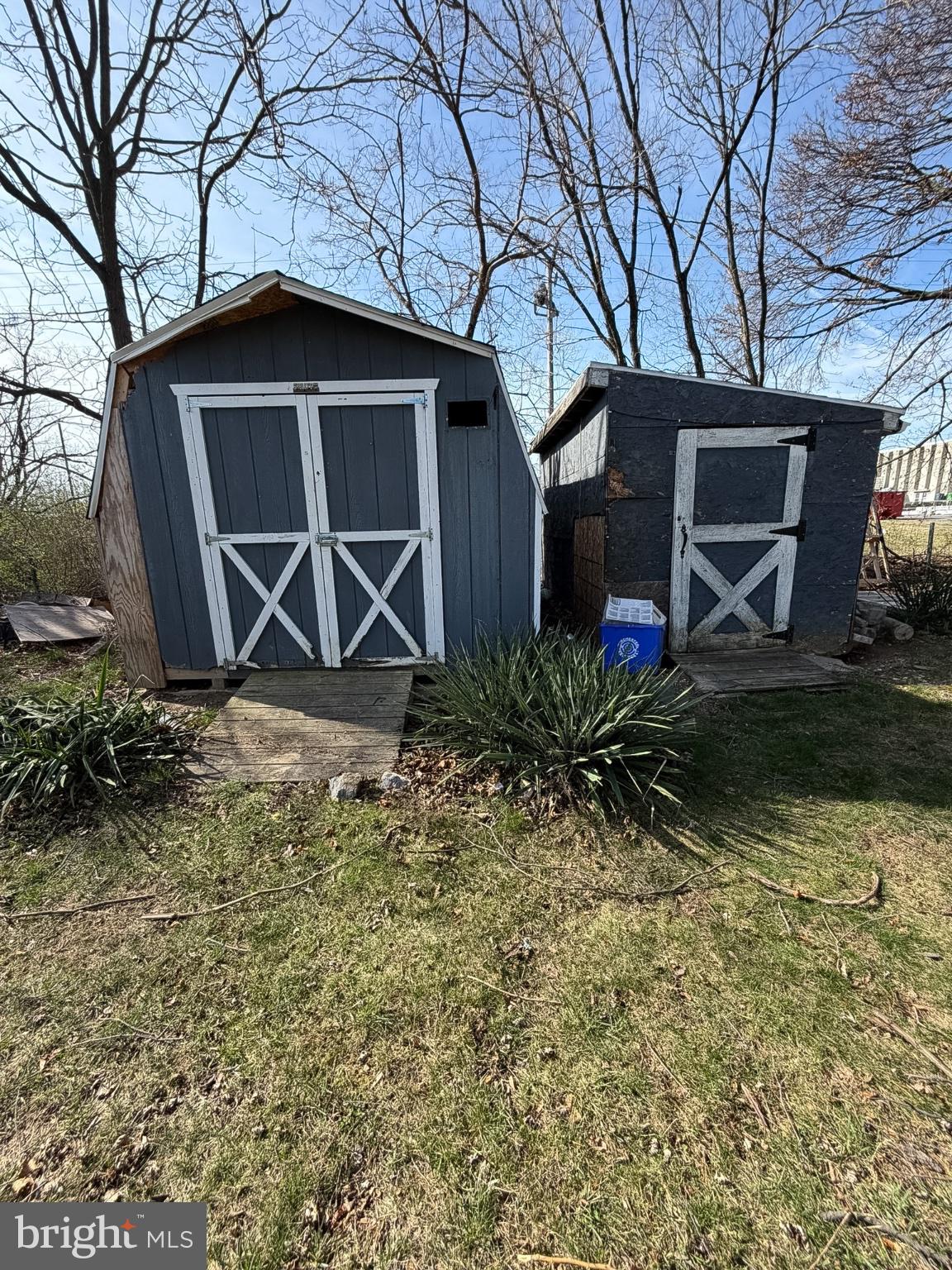2929 Packer Street Winchester, VA 22601 - Photo 36 of 38 a front view of a house with garden