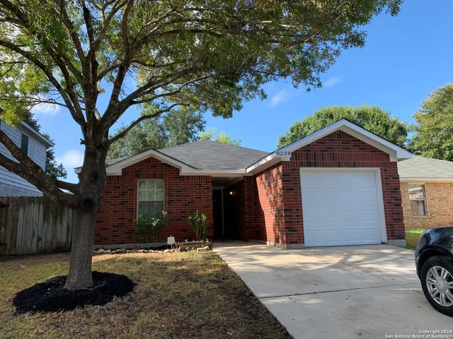 $1,565 | 9238 Encino Village, San Antonio, TX 78250