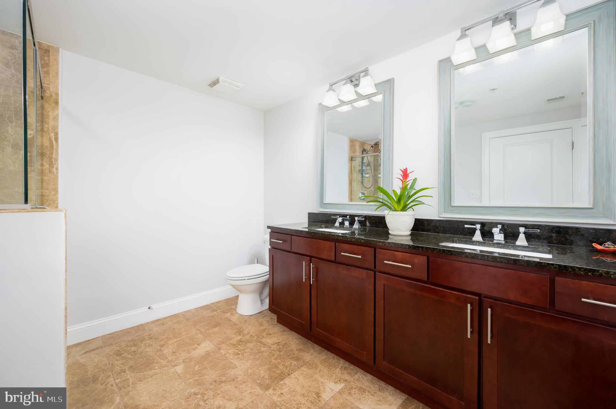 6301 Edsall Road, Unit 109 Alexandria, VA 22312 - Photo 20 of 33