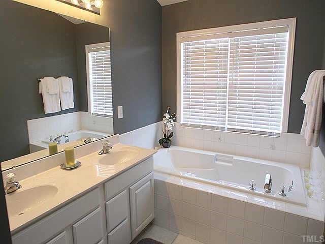 5405 Echo Ridge Road Raleigh, NC 27612 - Photo 6 of 9 Gallery Image 6