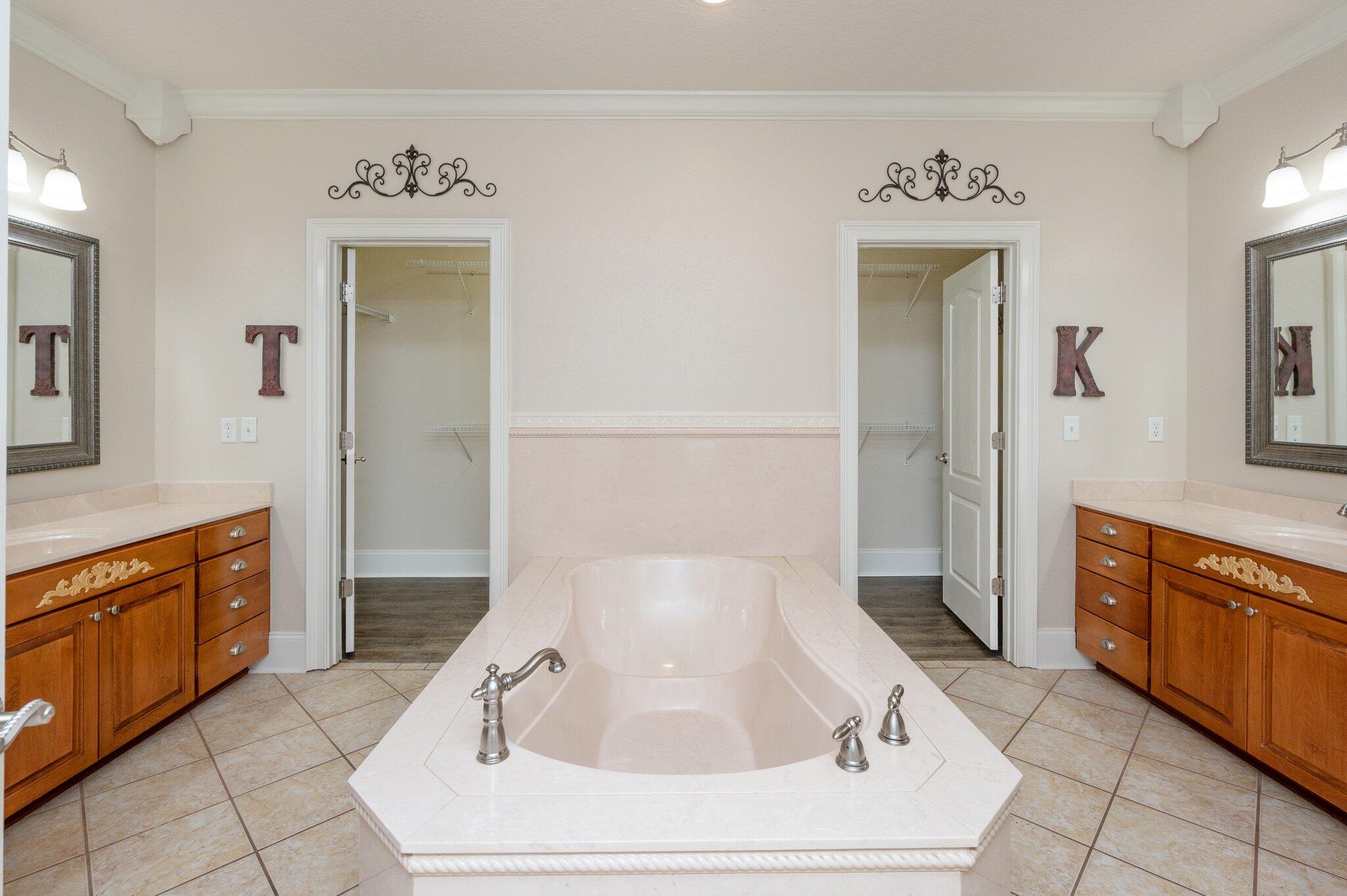 6101 Oak Hill Road Crestview, FL 32536 - Photo 30 of 64 32-web-or-mls-6101 Oak Hill Rd-31