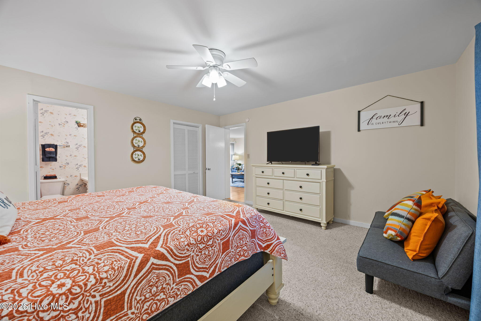 9100 Reed Drive, Unit 1108 Emerald Isle, NC 28594 - Photo 18 of 55 Primary Bedroom