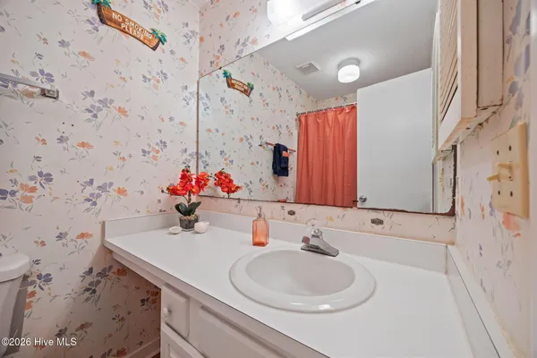 $449,000 | 9100 Reed Drive, Unit 1108, Emerald Isle, NC 28594