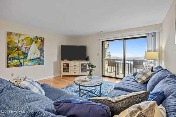 $449,000 | 9100 Reed Drive, Unit 1108, Emerald Isle, NC 28594