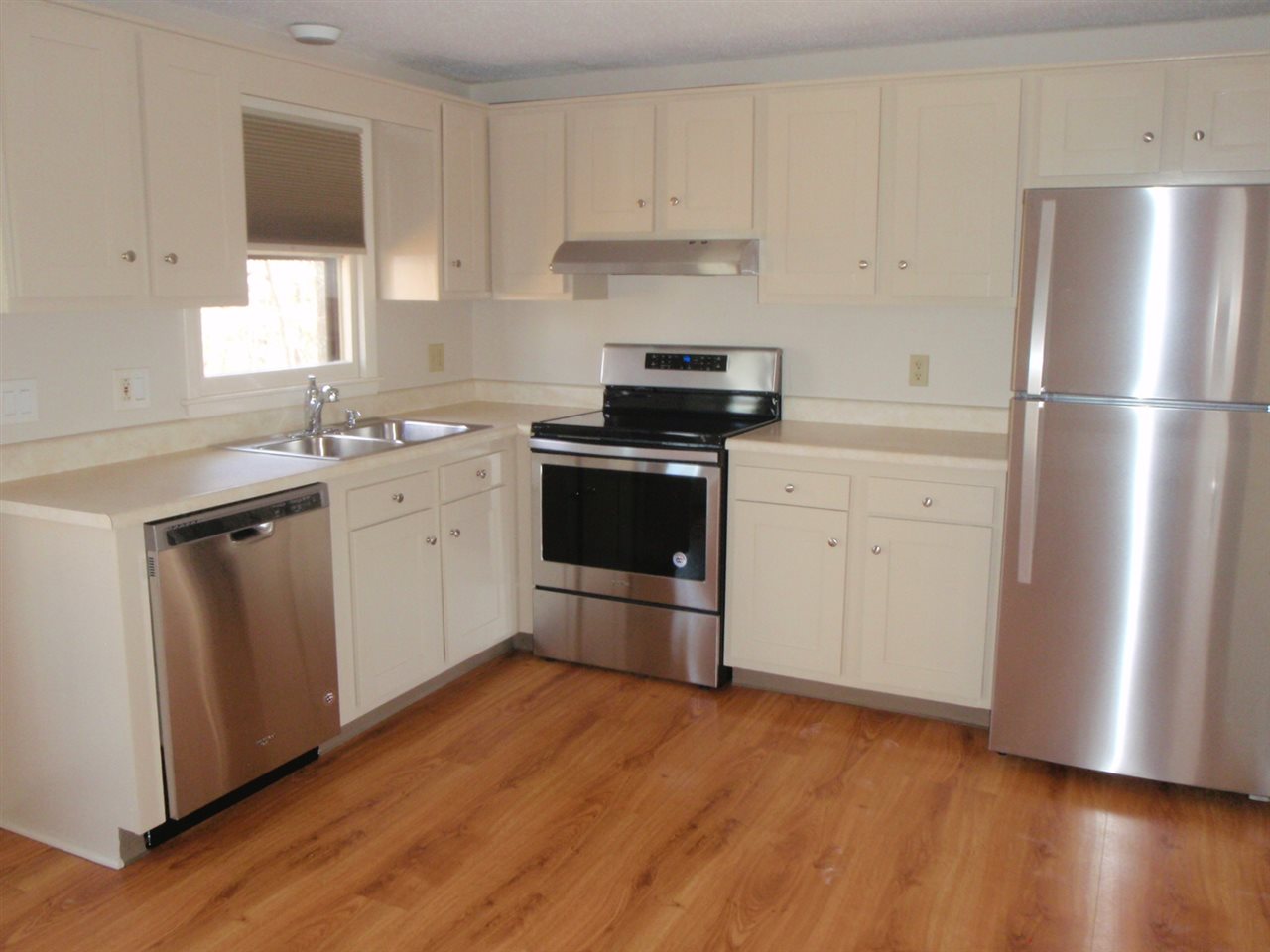 18 Derryfield Road, Unit L Derry, NH 03038 - Photo 3 of 13