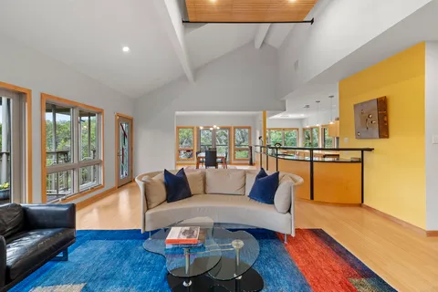 $1,500,000 | 701 Yaupon Valley Road, West Lake Hills, TX 78746