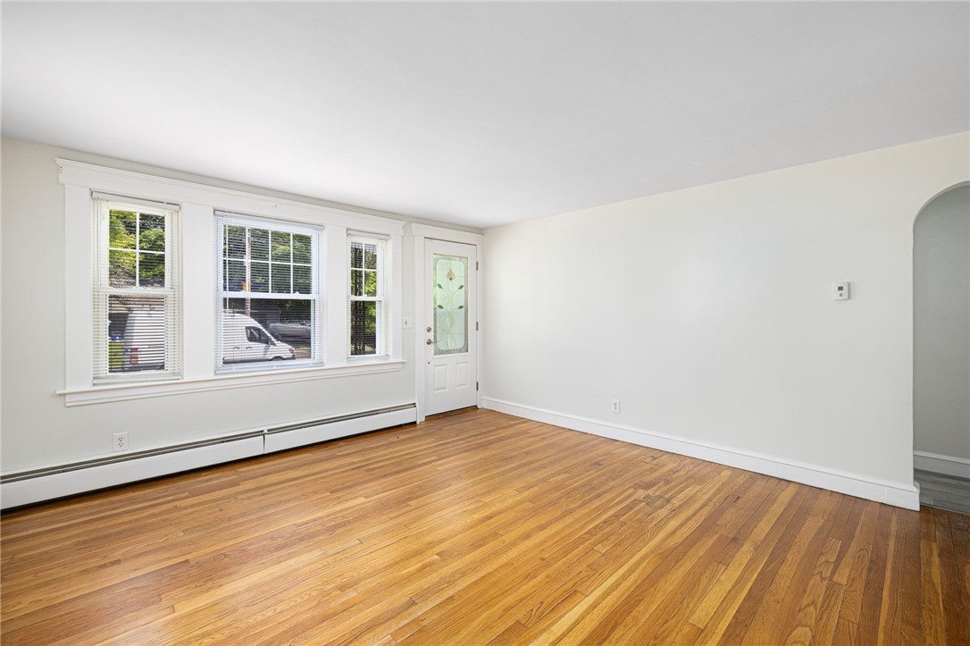 3 Mapledale Avenue Coventry, RI 02816 - Photo 7 of 27