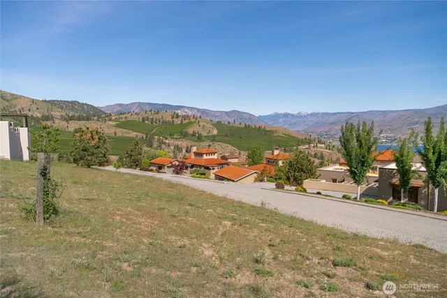 $239,950 | 215 Bandera Way, Chelan, WA 98816