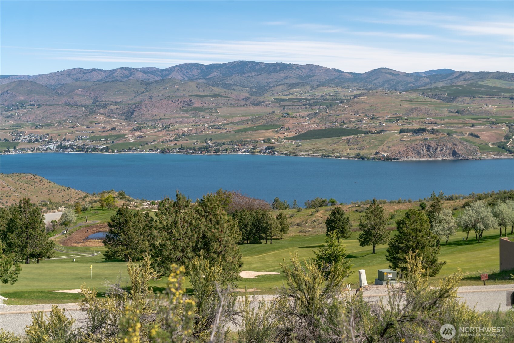 215 Bandera Way Chelan, WA 98816 - Photo 4 of 30