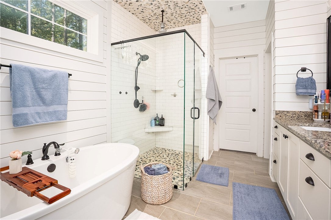 2717 Bud Black Road Auburn, AL 36879 - Photo 26 of 50 Primary - Shower
