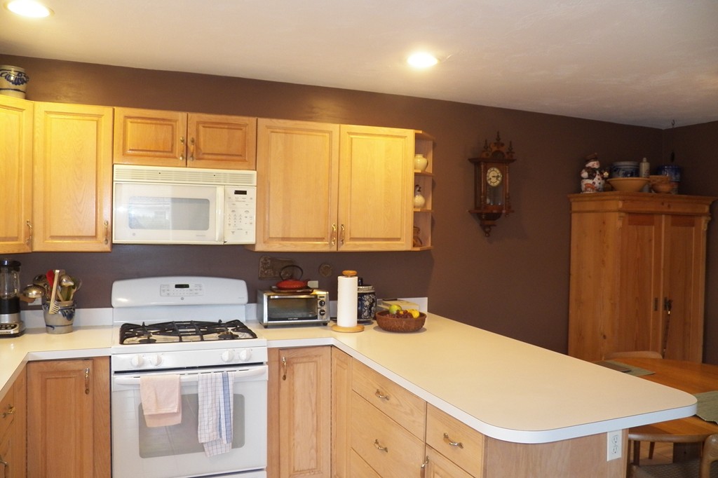 211 Captain Eames Circle, Unit 211 Ashland, MA 01721 - Photo 4 of 37