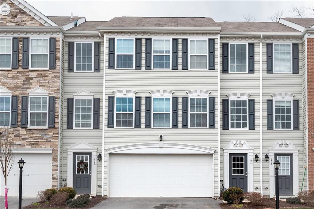 124 Lockheed Drive Coraopolis, PA 15108 - Photo 1 of 23