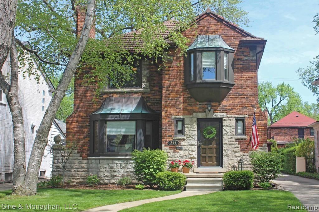 344 Moran Road Grosse Pointe, MI 48236 - Photo 1 of 19 1.jpg