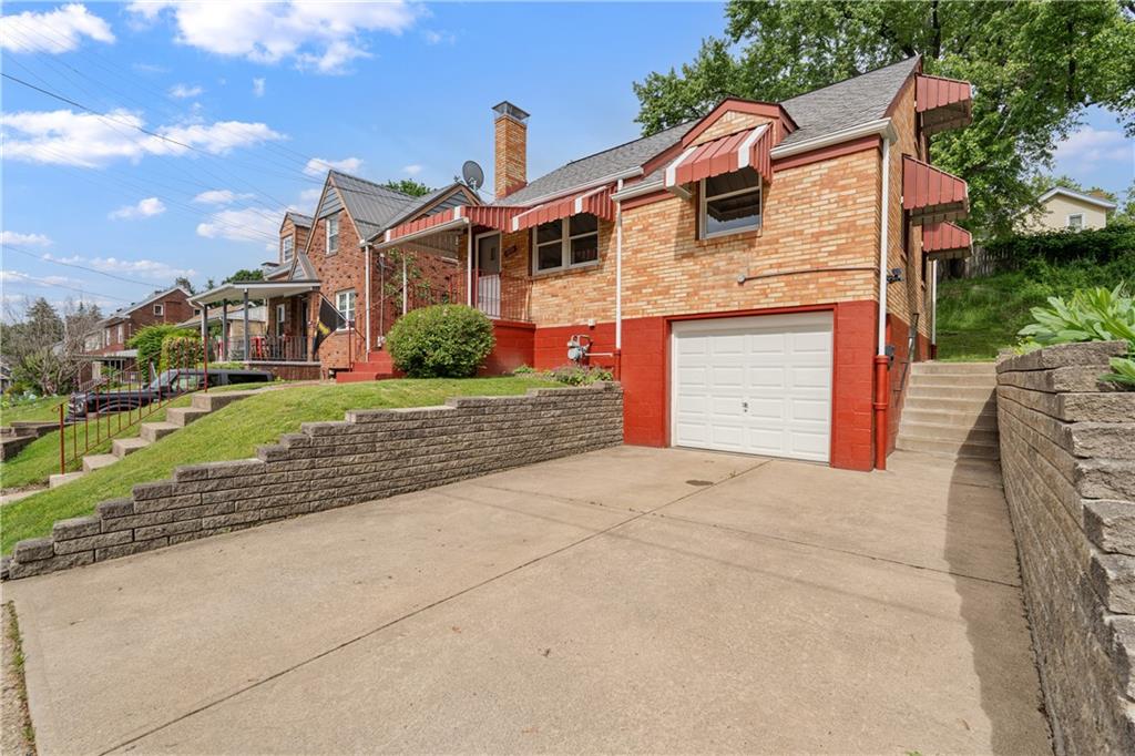 1839 Viruth Street Pittsburgh, PA 15212 - Photo 3 of 32
