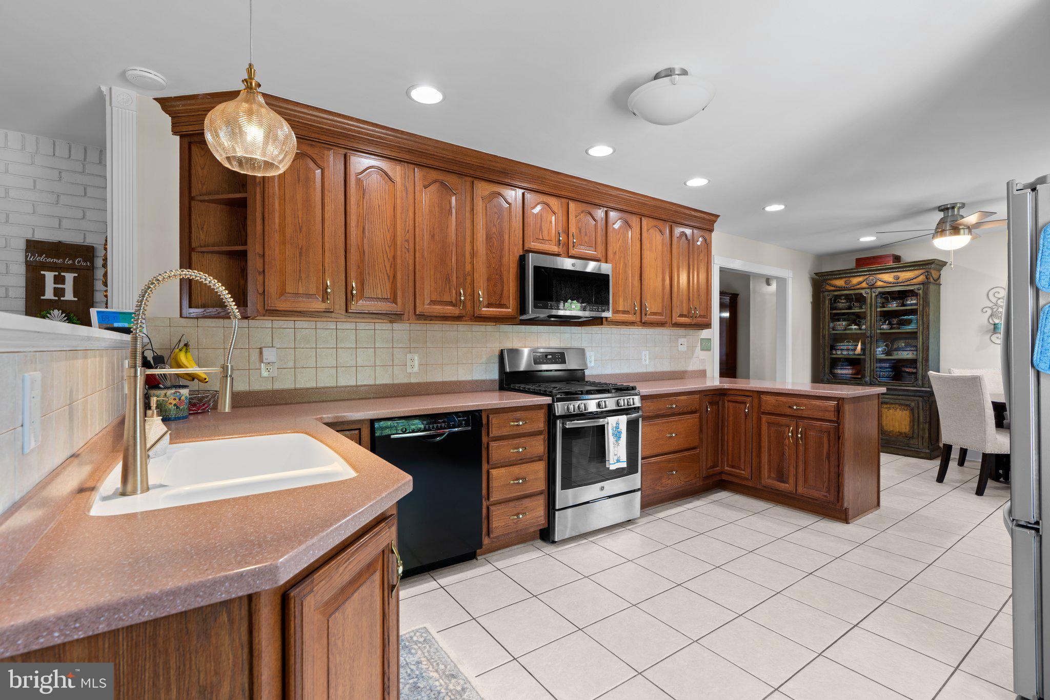 606 Shipley Road Linthicum Heights, MD 21090 - Photo 9 of 53 Gallery Image 9