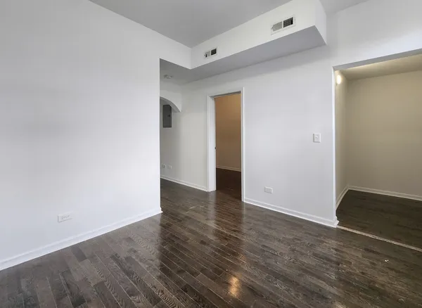 $1,795 | 1941 West 21st Place, Unit 1F, Chicago, IL 60608
