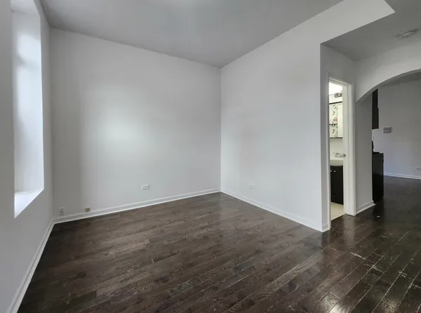 $1,795 | 1941 West 21st Place, Unit 1F, Chicago, IL 60608