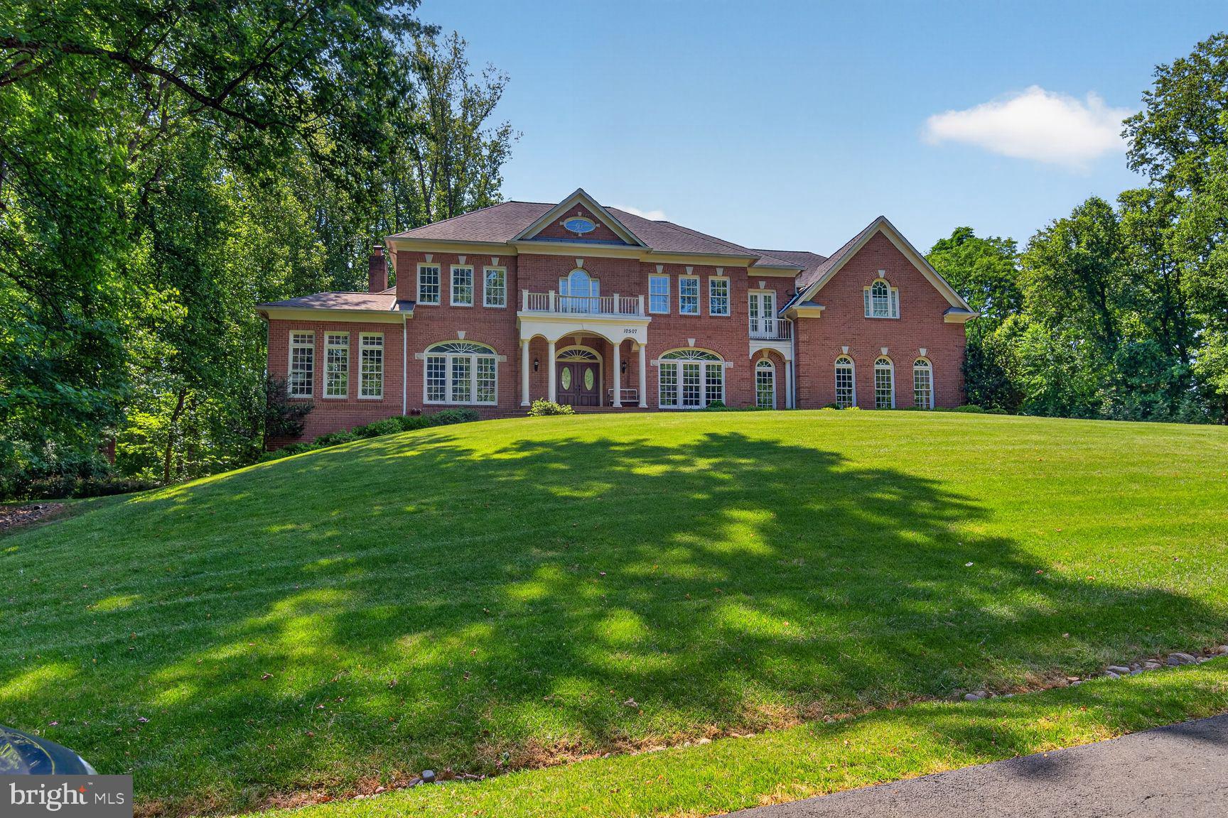 10507 Oakton Ridge Court Oakton, VA 22124 - Photo 1 of 17