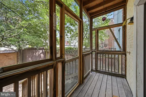 $995,000 | 406 10th Street Southeast, Washington, DC 20003