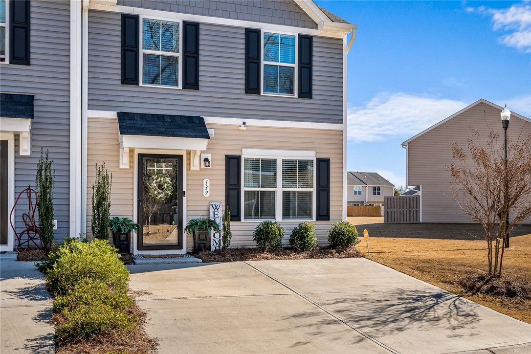 139 Nicklaus Drive Anderson, SC 29621 - Photo 3 of 40