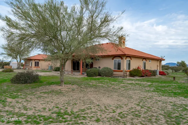 a view of outdoor space with mountain view