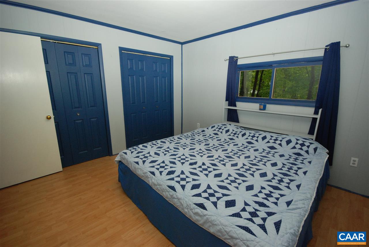 3 Dogleg Road Palmyra, VA 22963 - Photo 8 of 19 a bedroom with a bed and a window