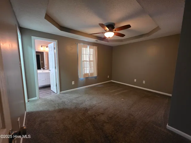 $1,600 | 105 Marina Leigh Drive, Hubert, NC 28539