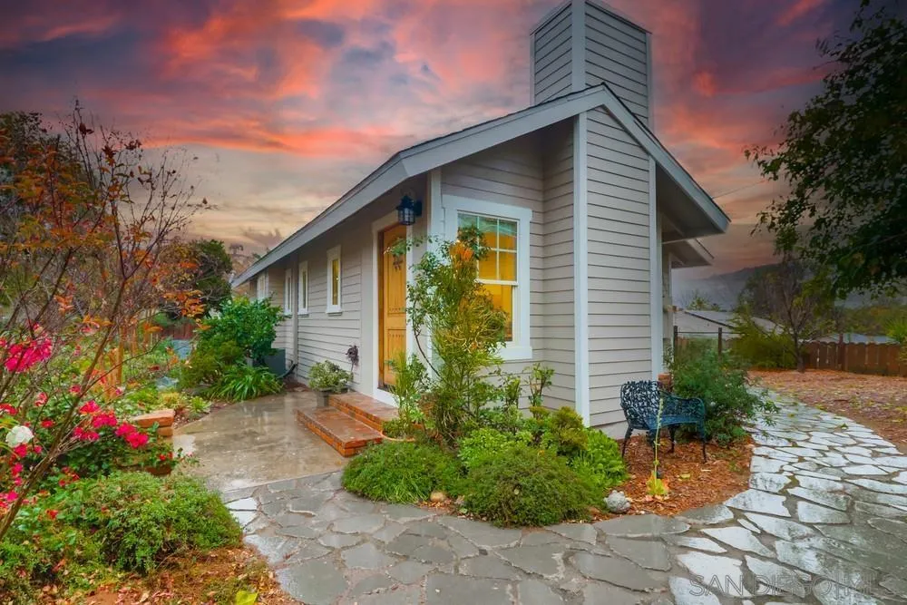 11461 Posthill Place Lakeside, CA 92040 - Photo 5 of 46 a front view of a house with garden