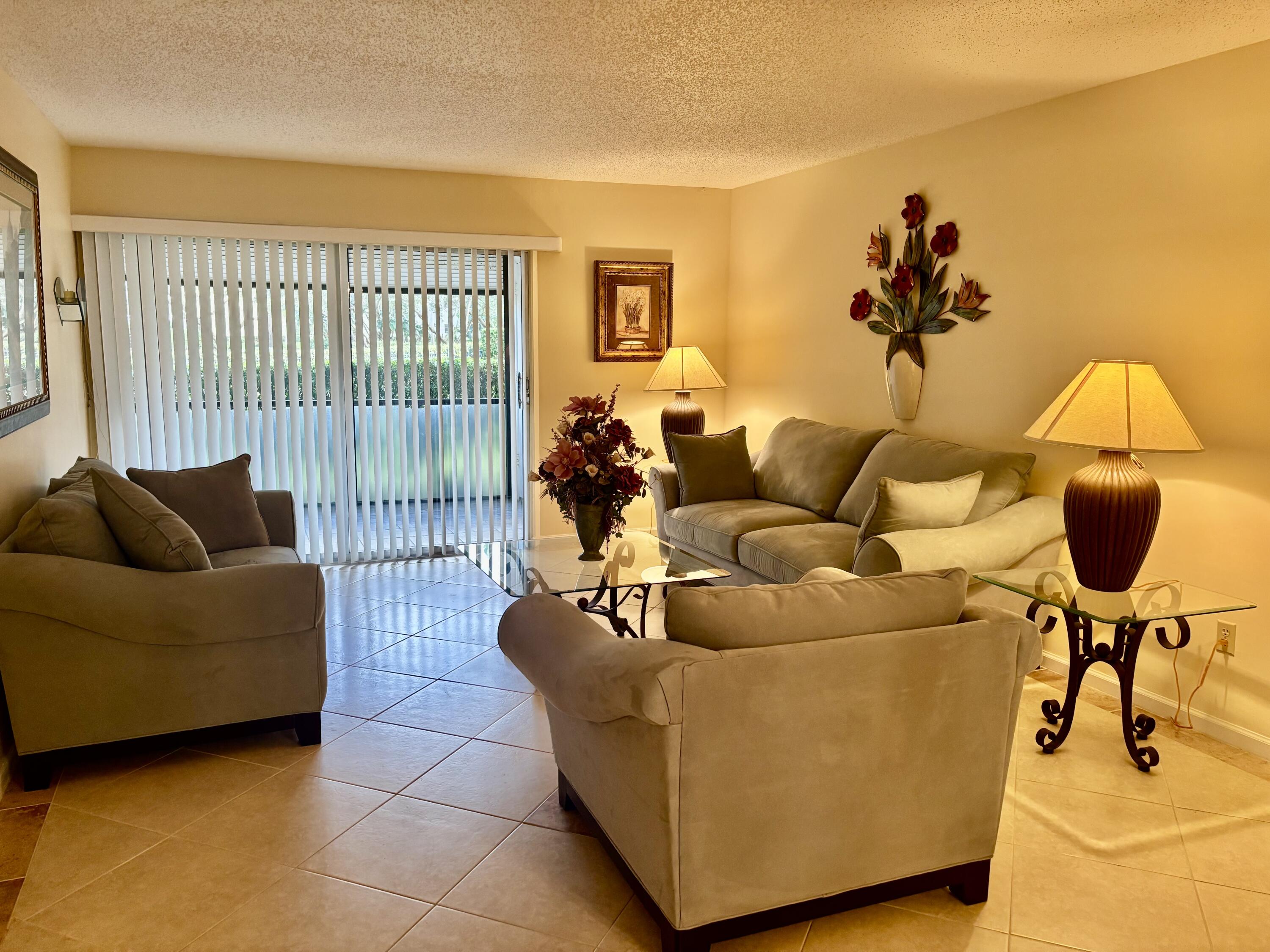 23345 Carolwood Lane, Unit 101 Boca Raton, FL 33428 - Photo 12 of 31 IMG_4545