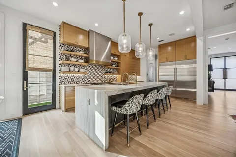 $5,850,000 | 4309 Southwestern Boulevard, University Park, TX 75225