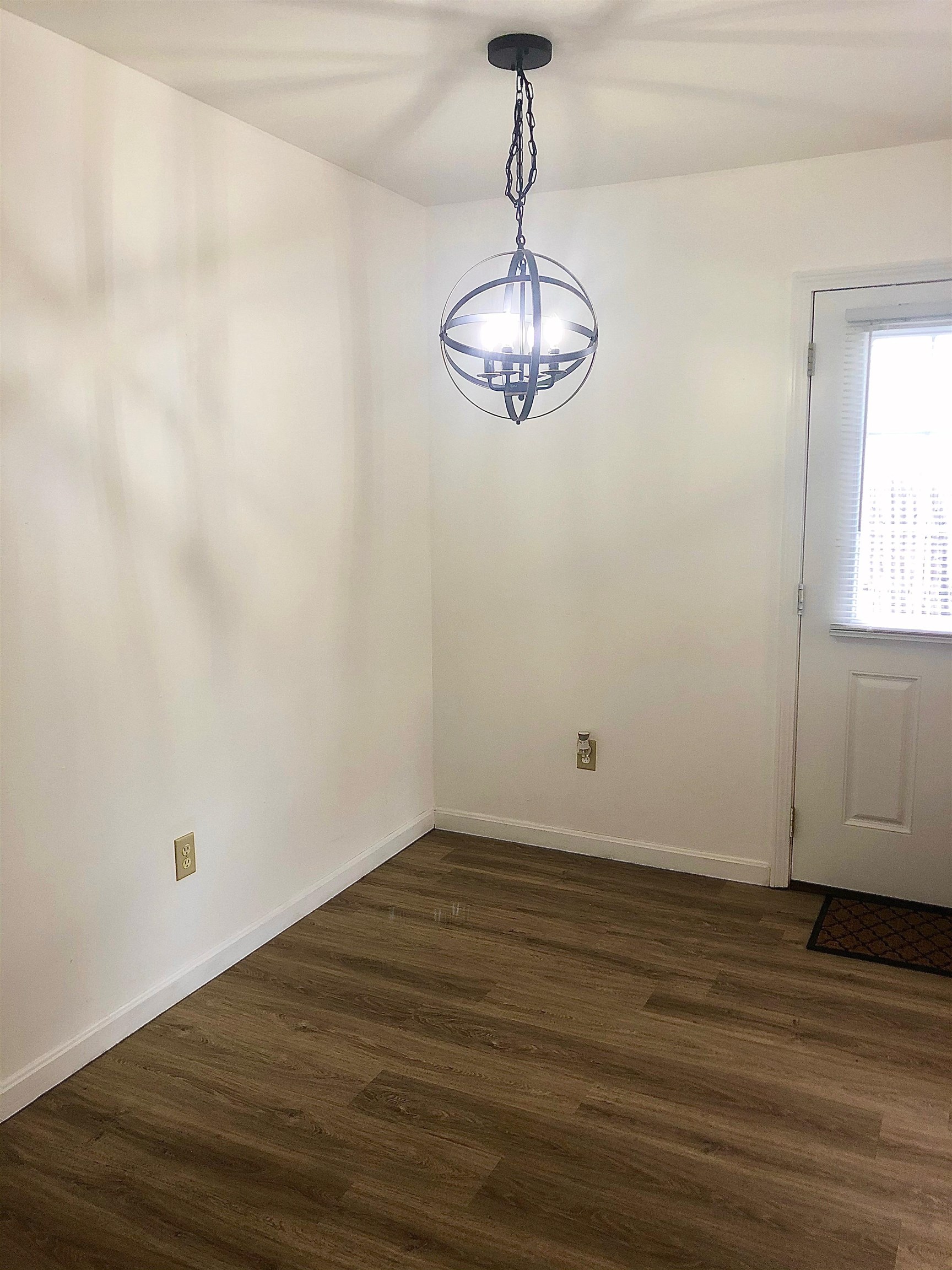 104 Lock Street Nashua, NH 03064 - Photo 2 of 10
